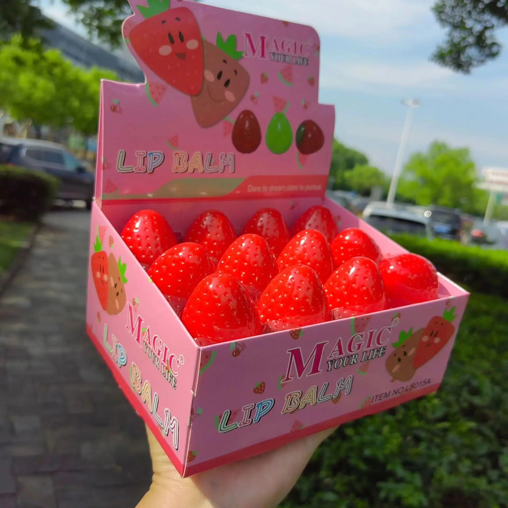 New Strawberry Moisturizing Anti cracking Moisturizing Soothing Lipstick Non fading and Priming lipstick