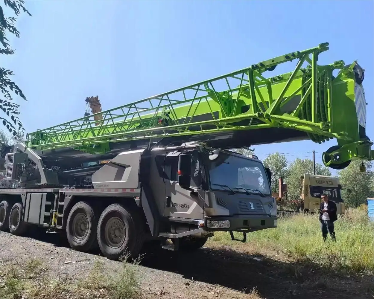 Zoomlion official certification used truck crane used 220 tons crane quality assurance reasonable price usde 220 ton crane