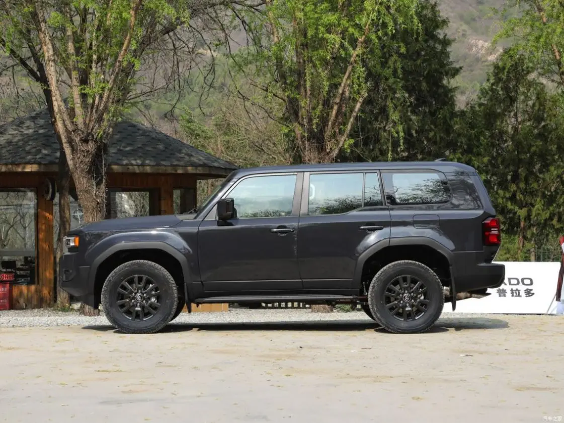 2024 Best Price New Cars To yota Prado 2.4T To yota 6 Seater Cars Made In China