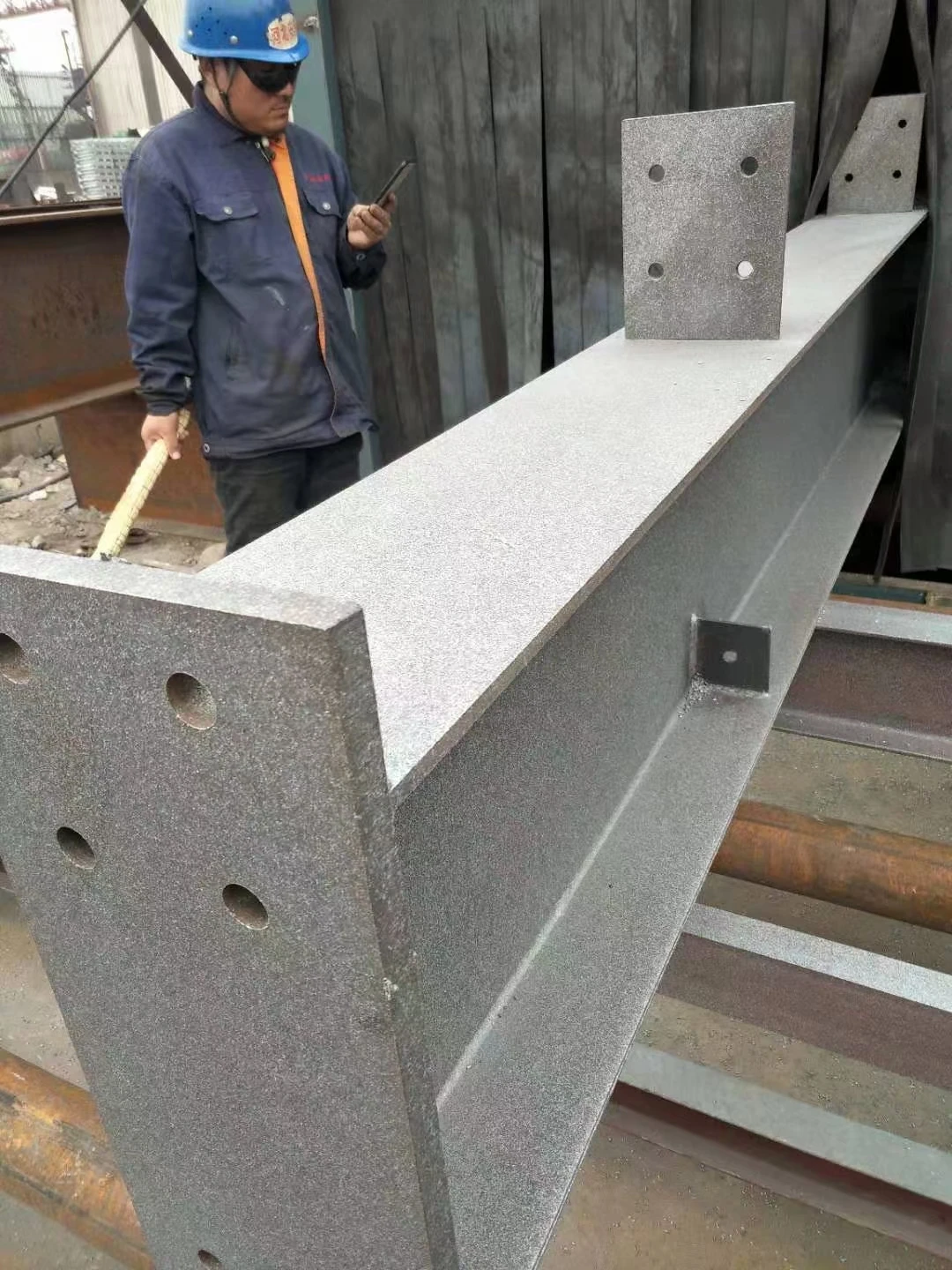 Shot blasting machine for i sections rust remove