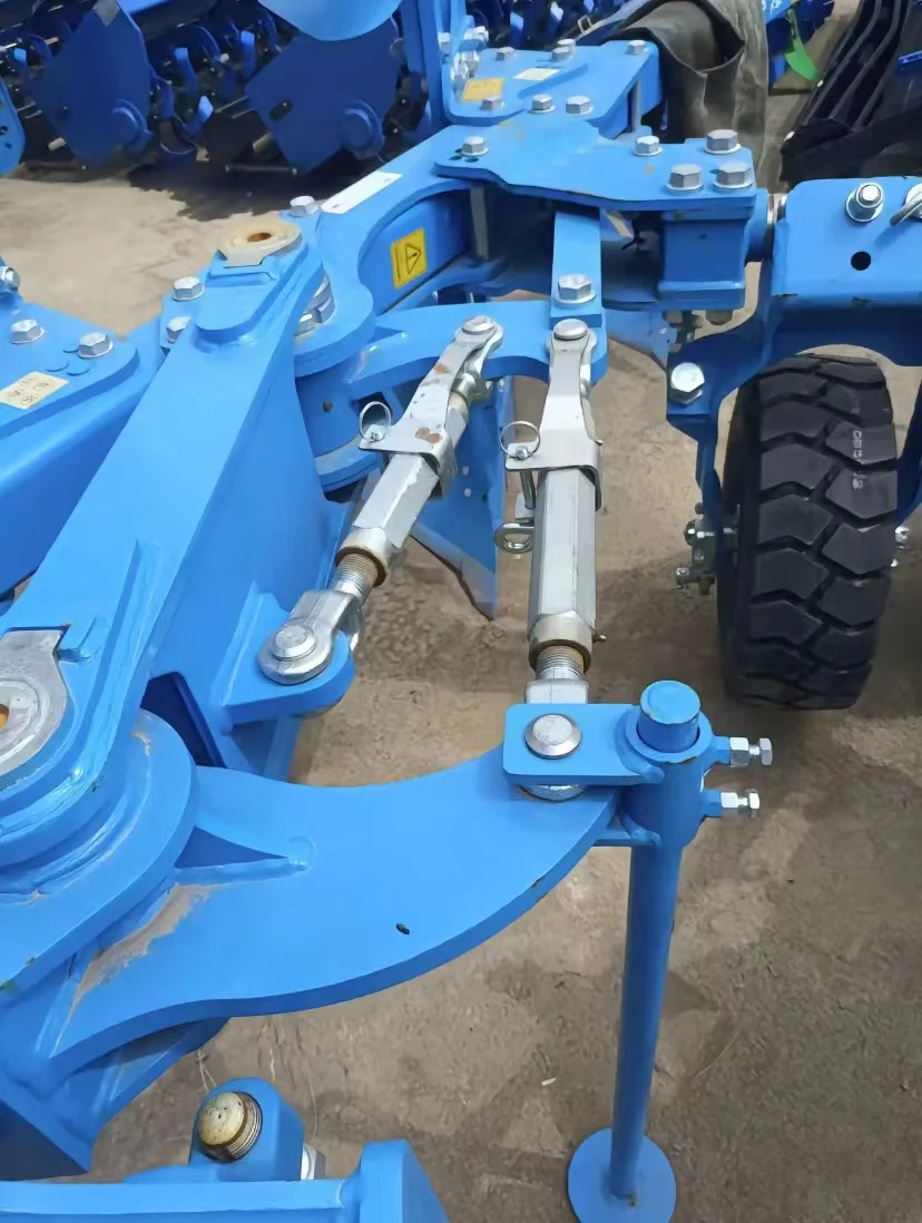 Free shipping Cheep agricultural equipment Hydraulic reversible turning plough machine share plow for tractor