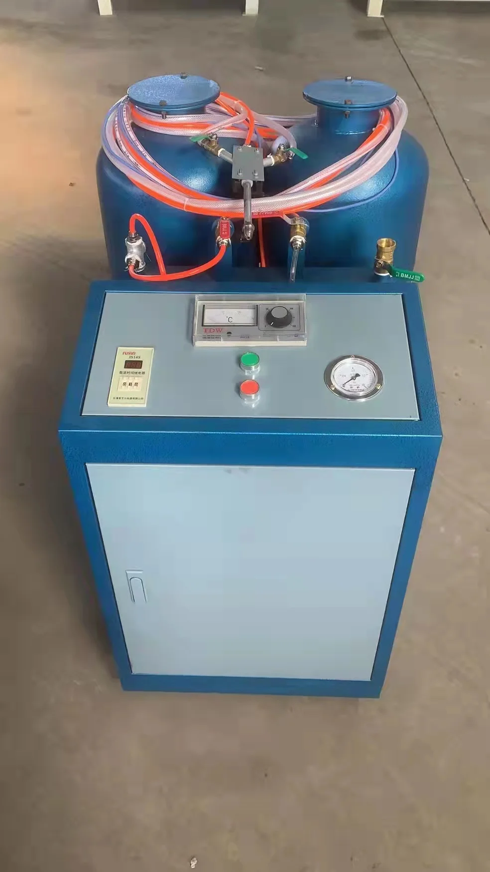 Insulation wall spraying insulation pipe manufacturing Small polyurethane low pressure foaming machine