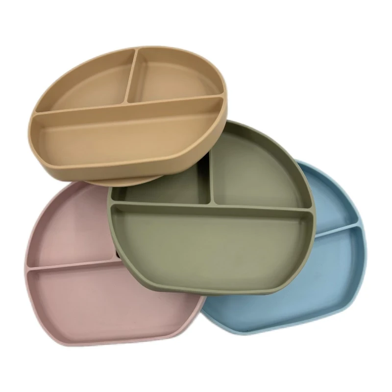 Low price baby bib silicone wholesale Divided Kids Plates Baby Feeding Plate Round Strong Suction Silicone Plate For Baby Dining