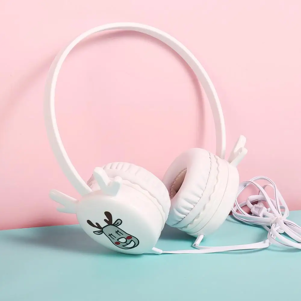 2020 new creative cartoon headphones antler big headphones comfortable to wear cute headphones for children