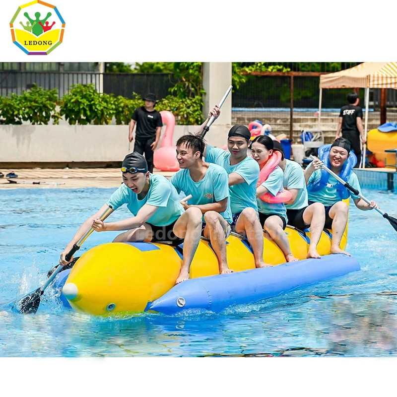 Factory wholesale 3~6 persons inflatable banana boat inflatable banana tube towable floating boat for summer water game