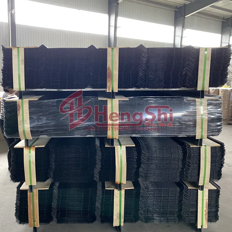 PVC Coated Welded Mesh Fence/Green Welded Fence Panels/welded wire mesh fence panels for sale