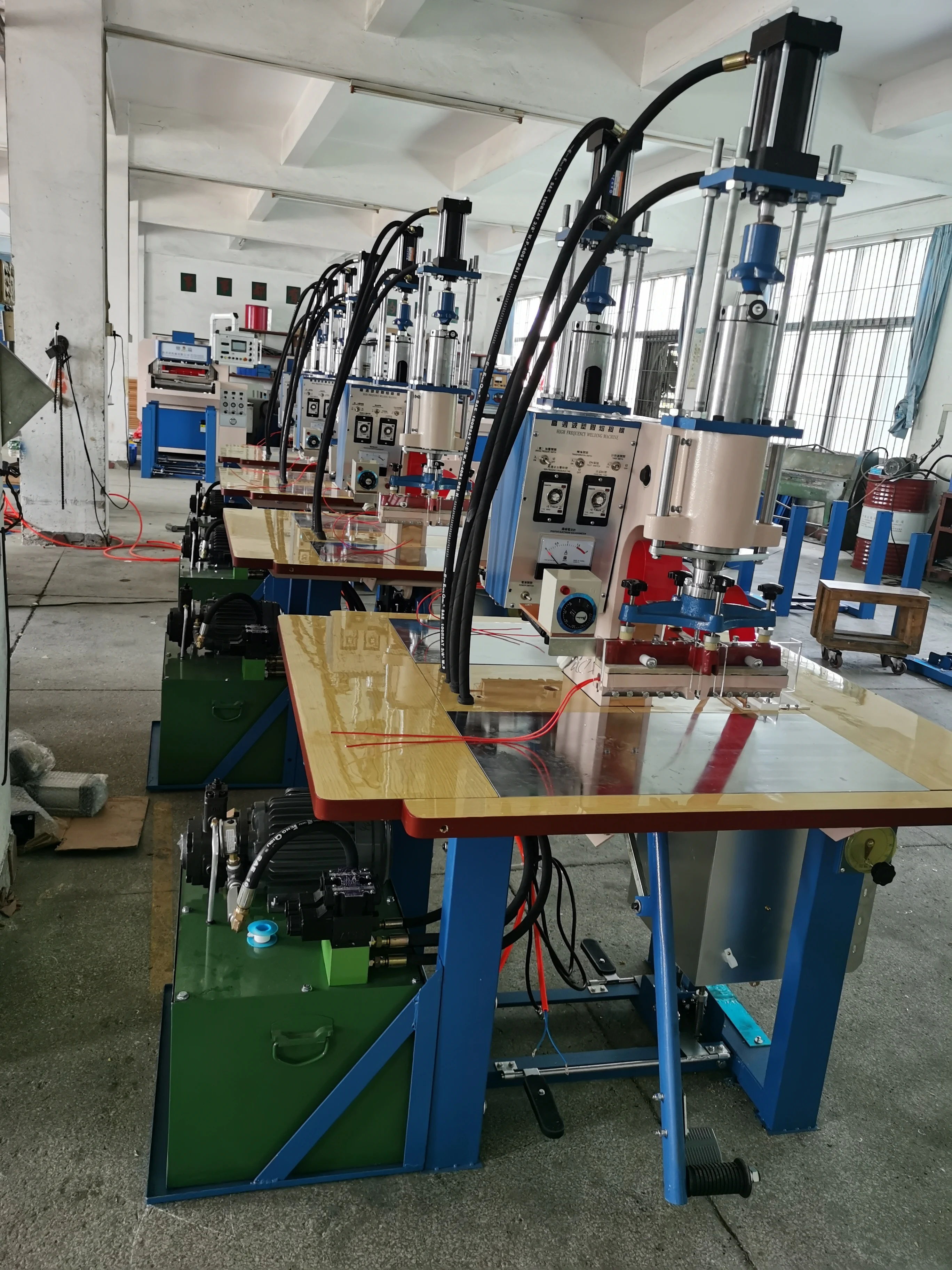 TPU/EVA/PVC badge/emblem/patch/trademark high frequency embossing machine