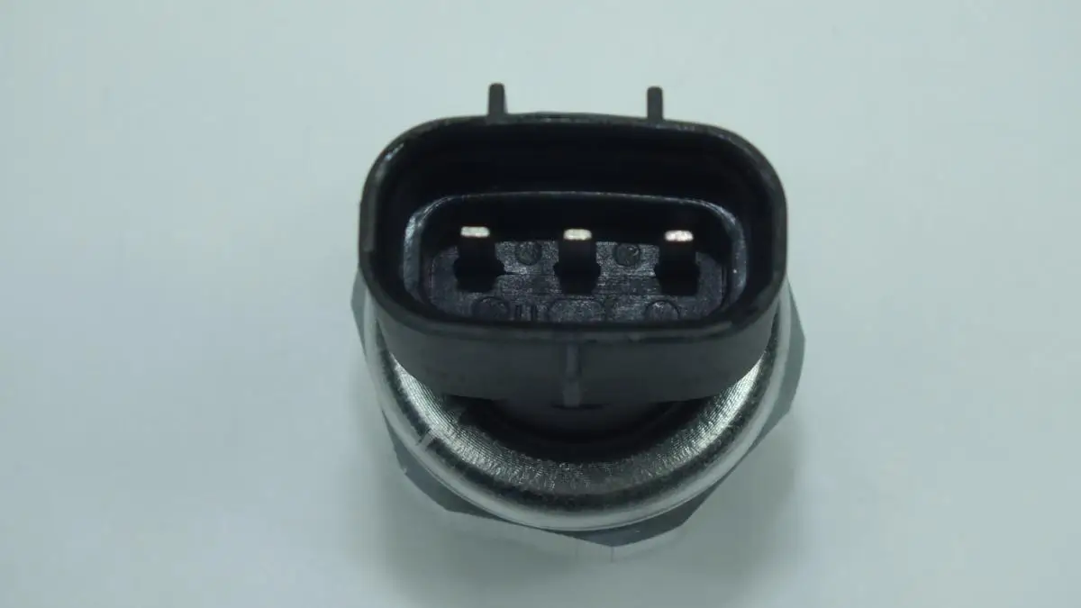 OEM 8871933020 новый датчик для TOYOTA/LEXUS Производители напрямую предоставляют высококачественные автомобильные аксессуары