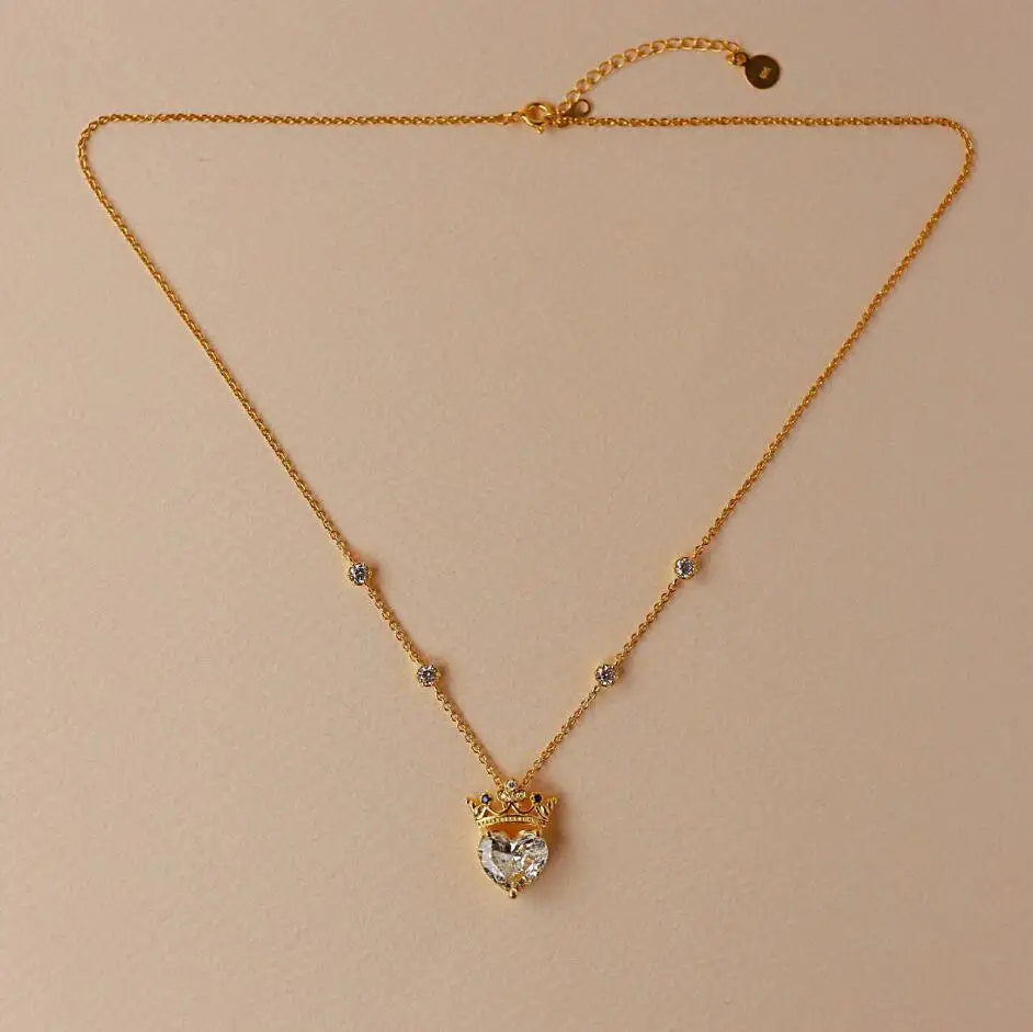 Heart with Crown Necklace Wholesale 18K Gold Plated CZ Crown Queen Necklace Trendy Zircon Crown Heart Necklace