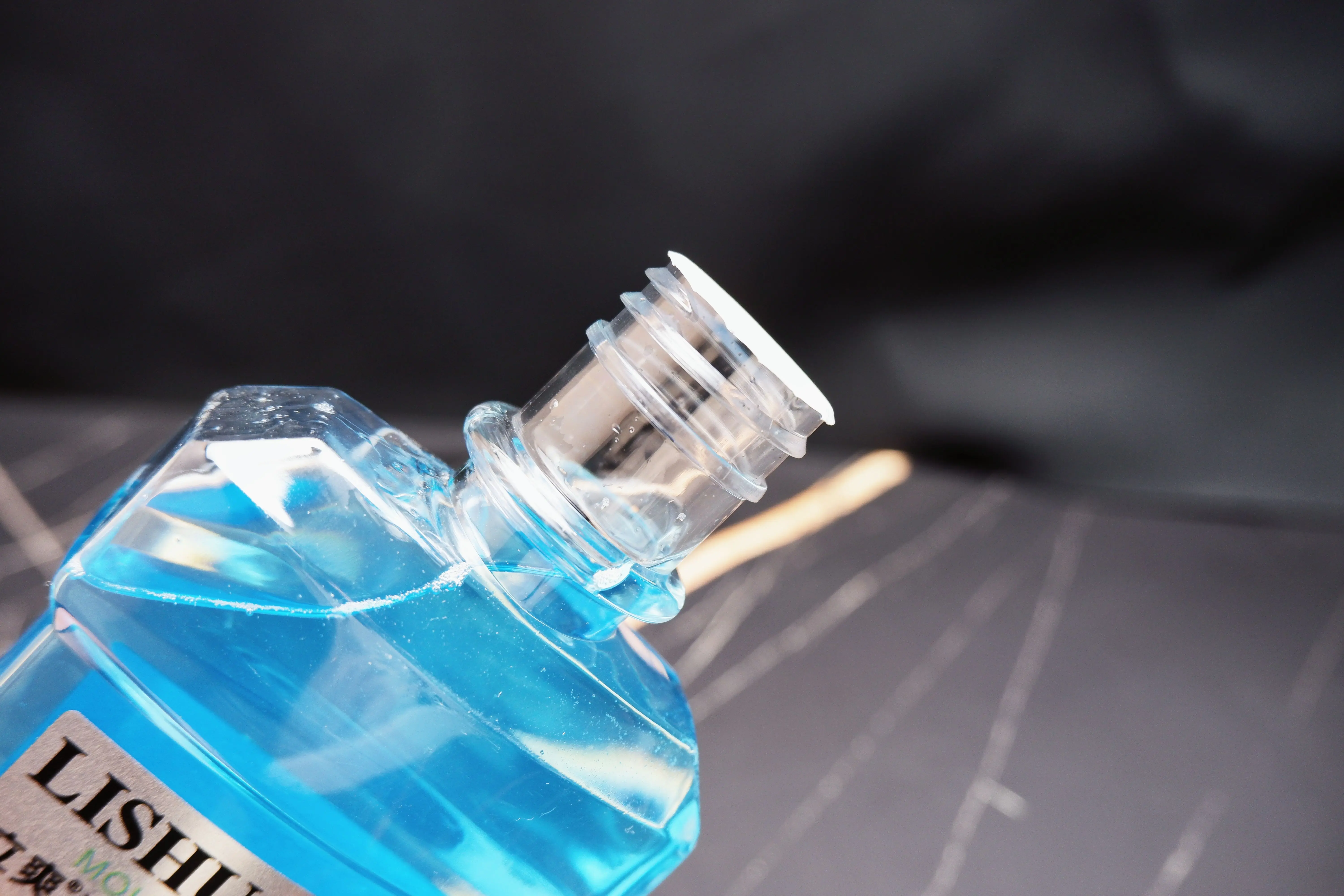 Lishuang Mouth Wash  250ml Listerine mold bottle Mint fresh mouth cleaning water oral cleaning