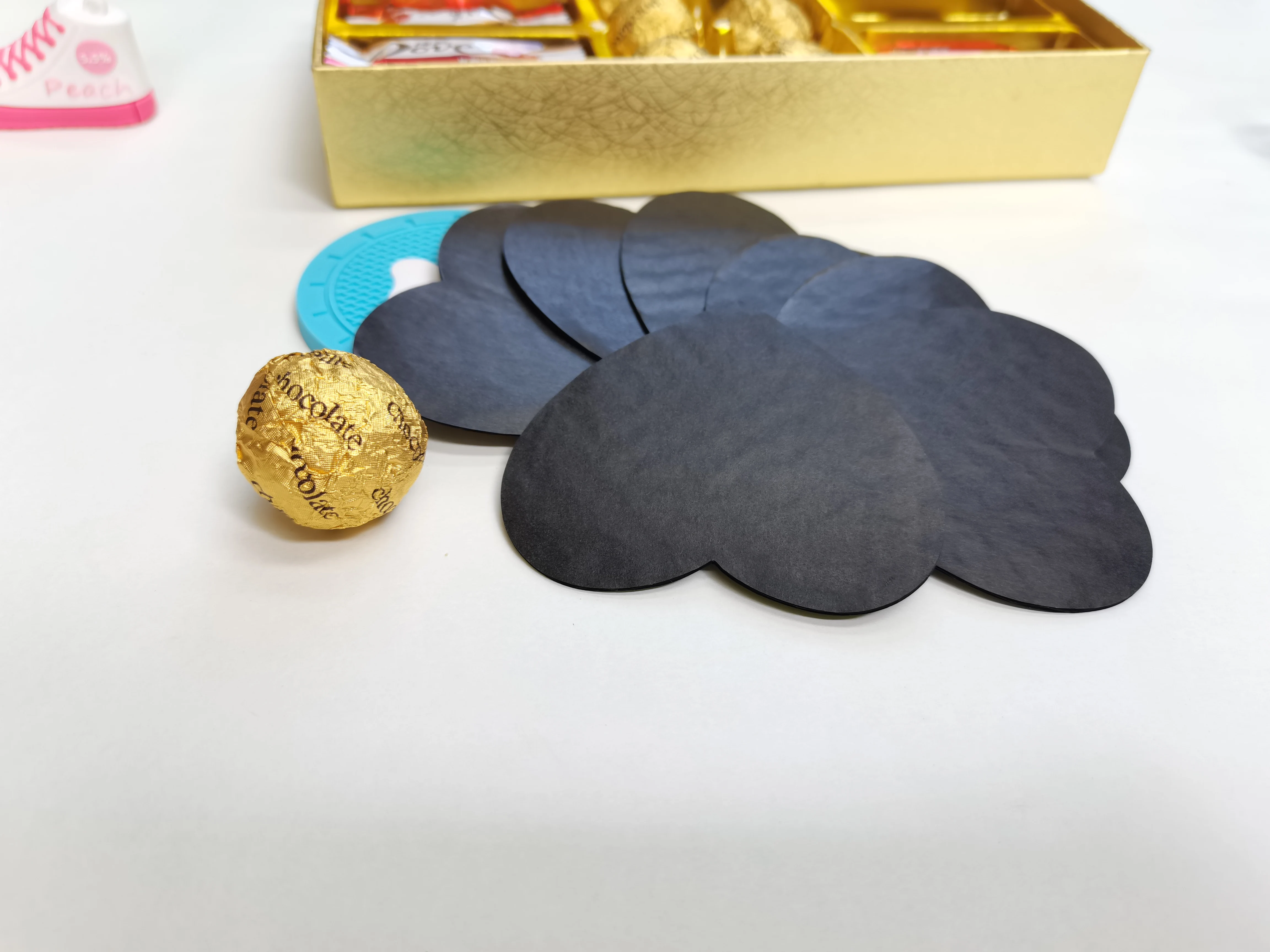 
Food grade chocolate paper cushion pad candy pad 