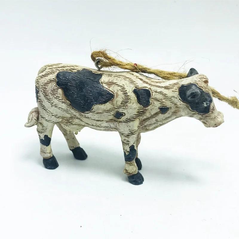 Resin Ornament Cow Figurine Factory Custom Mini Christmas Tree Animal Cow Decoration Ornaments