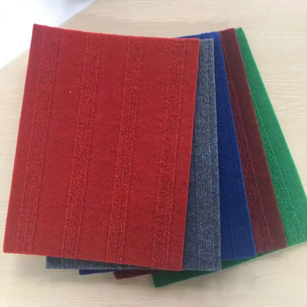 Машина для пробивки игл велюровых ковров (машина для изготовления нетканых ковров)