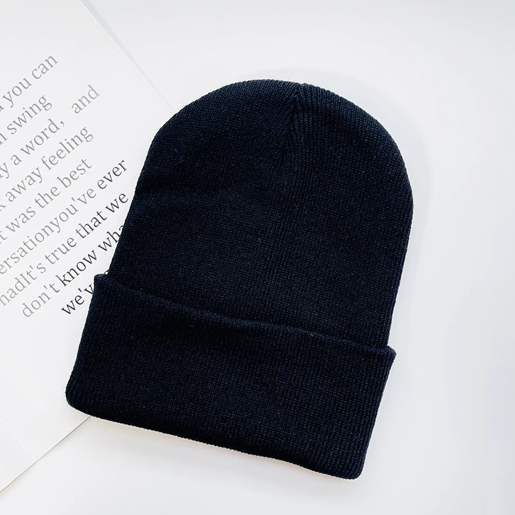 Wholesale High Quality Daily Warm Winter Knitted Beanie Hats Custom Logo Acrylic Knit Winter Hat For Men Women