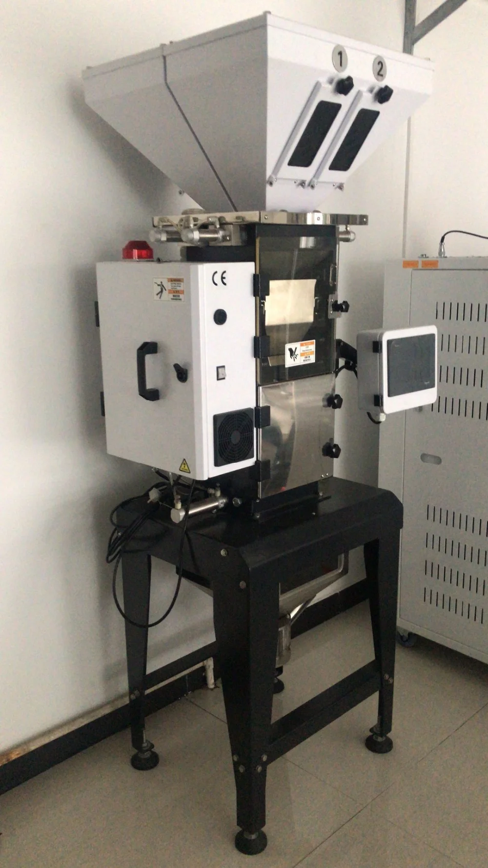TGB-M05 gravimetric doser blender mixing machine For injection molding machines and extruders