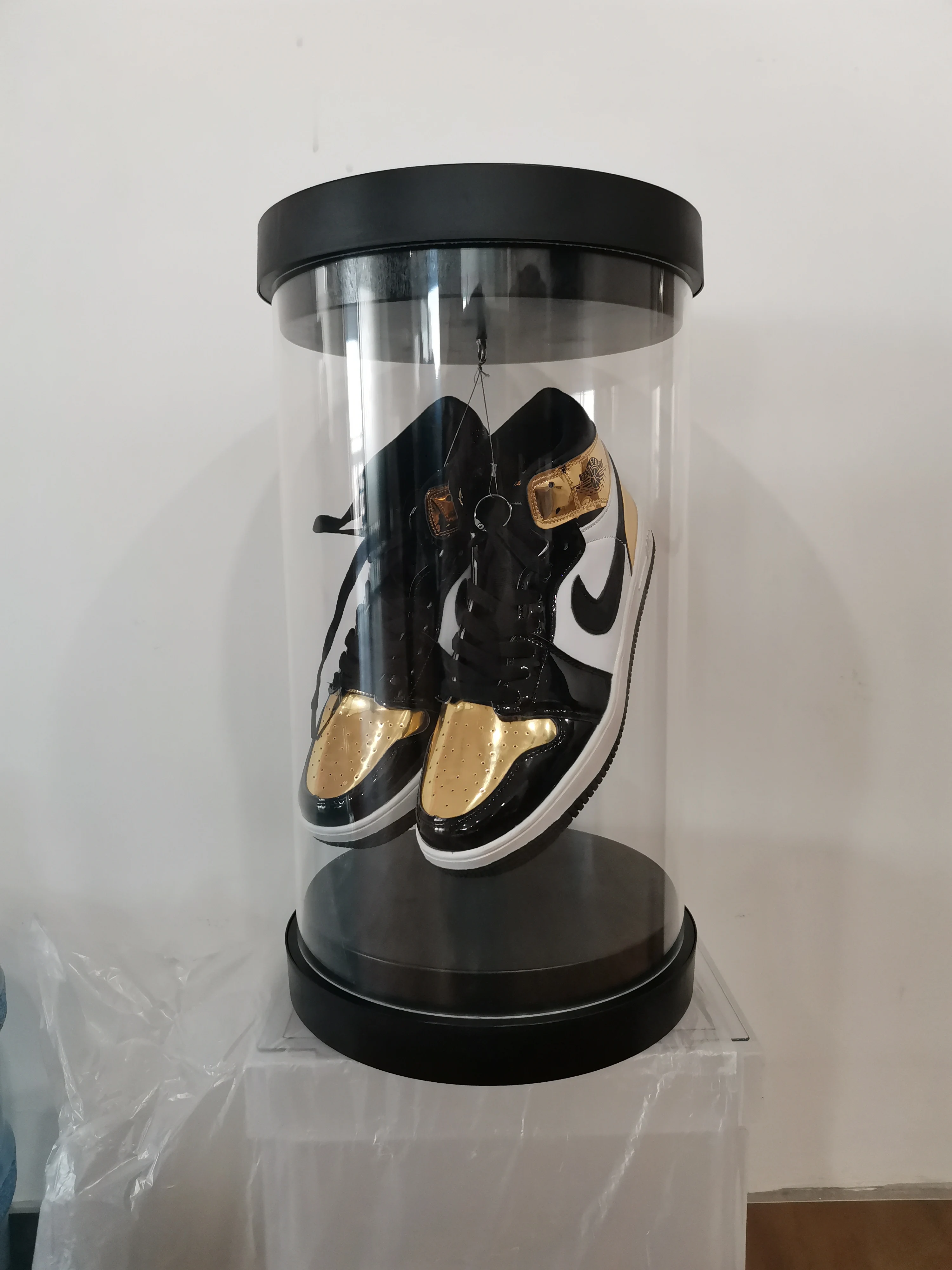 Hot Sale Transparent Acrylic Stackable Capsule Shoe Display Box Case