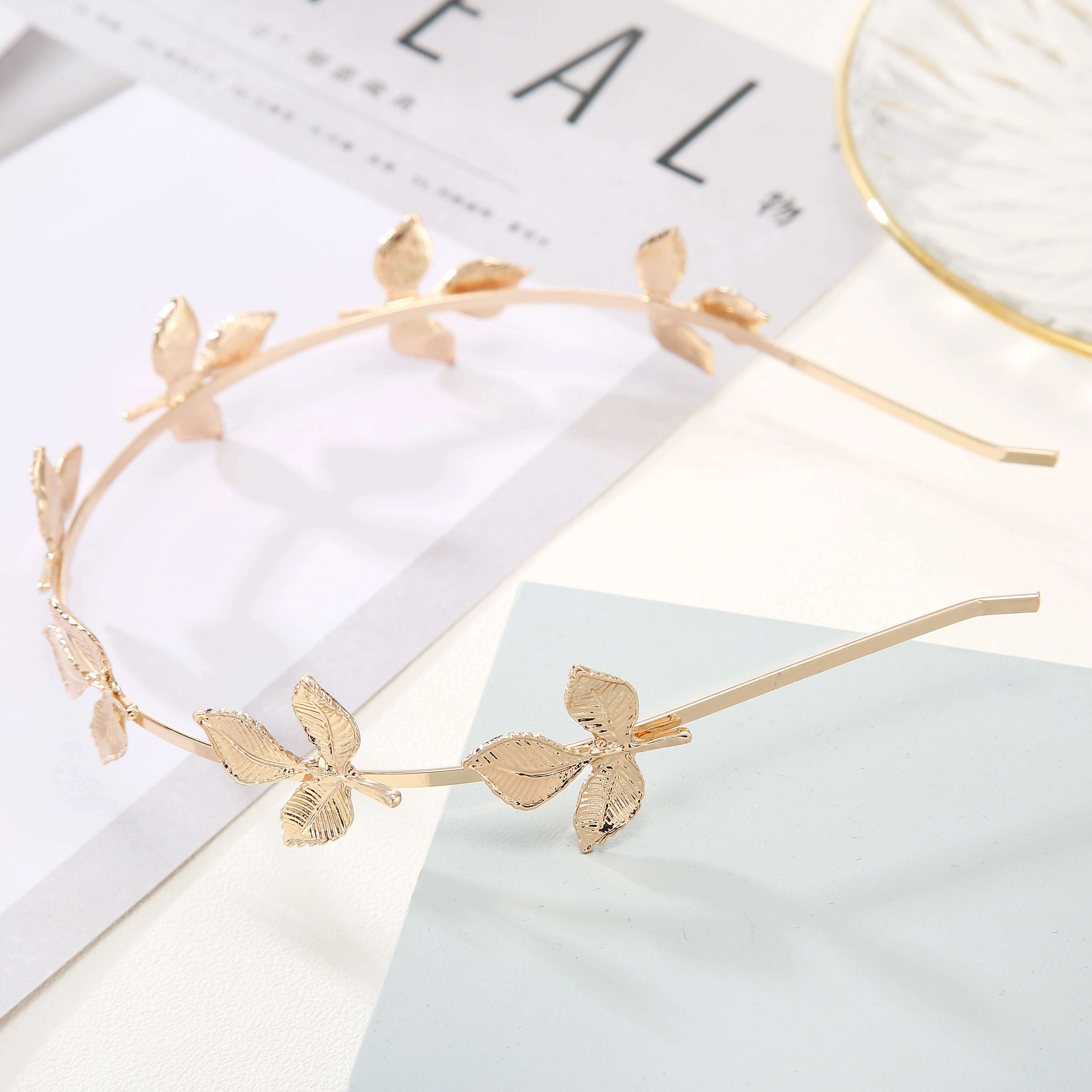 Flower Metal leaf Headband Tiara Handmade Bridal Wedding Crown Leaf Headband Women Metal Tiara Headpiece