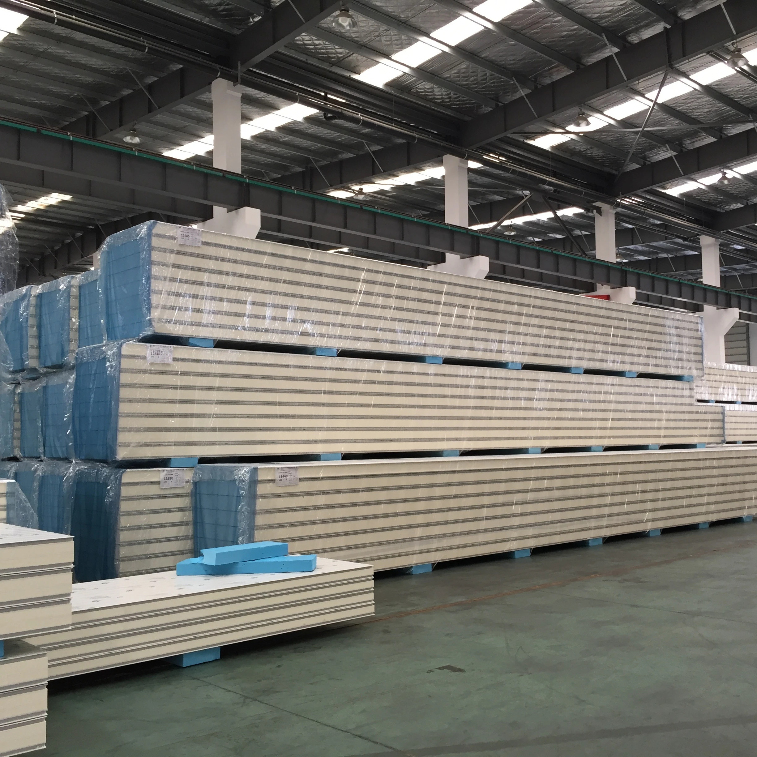 PIR cold room inculstion panels for logistics warehouse