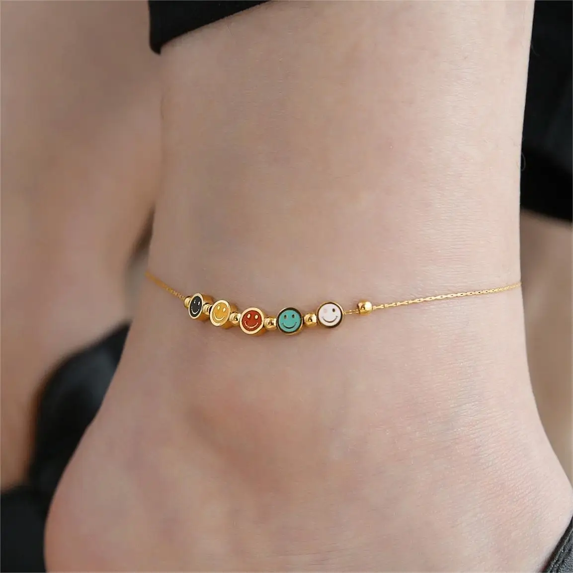Woying Minimalist 18K Gold Plated Anklet Beads Enamel Smile Face Anklet 316L Stainless Steel Anklets For Women