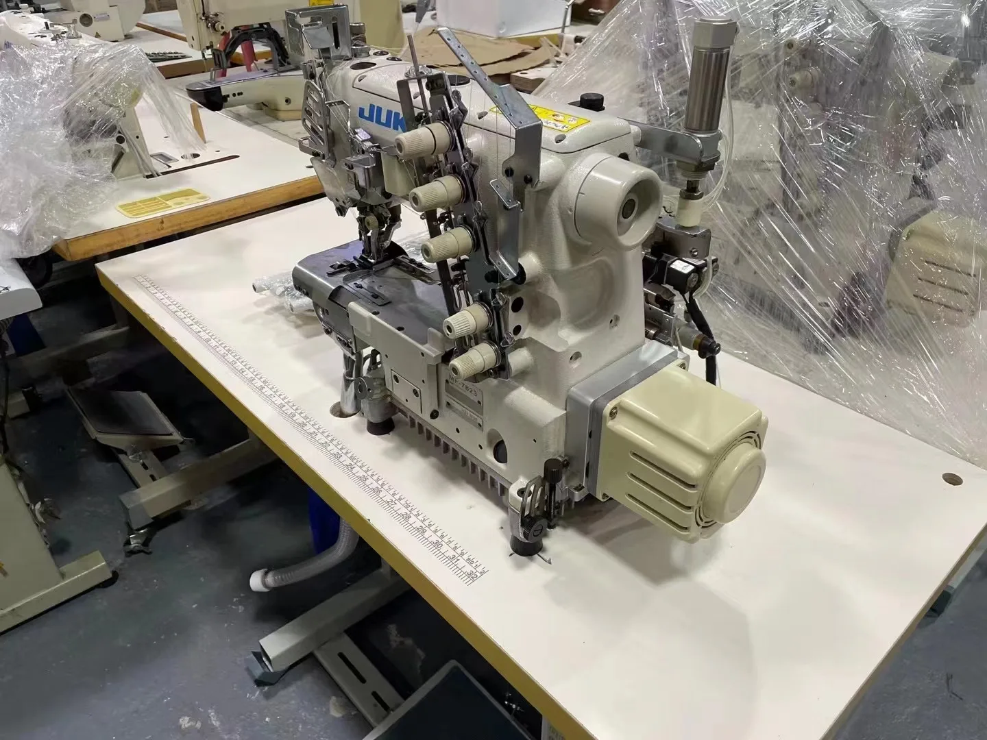 Wholesale price JUKI 7823 cylinder sewing machine flatlock  for cloth downswing