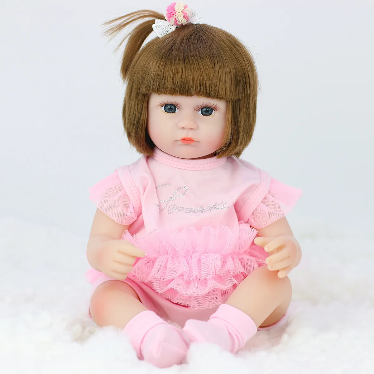 
42 cm Lovely Reborn Baby Doll Cloth Body Stuffed Lifelike Playmate Babe Boneca Doll Toy For Toddler Birthday Present 