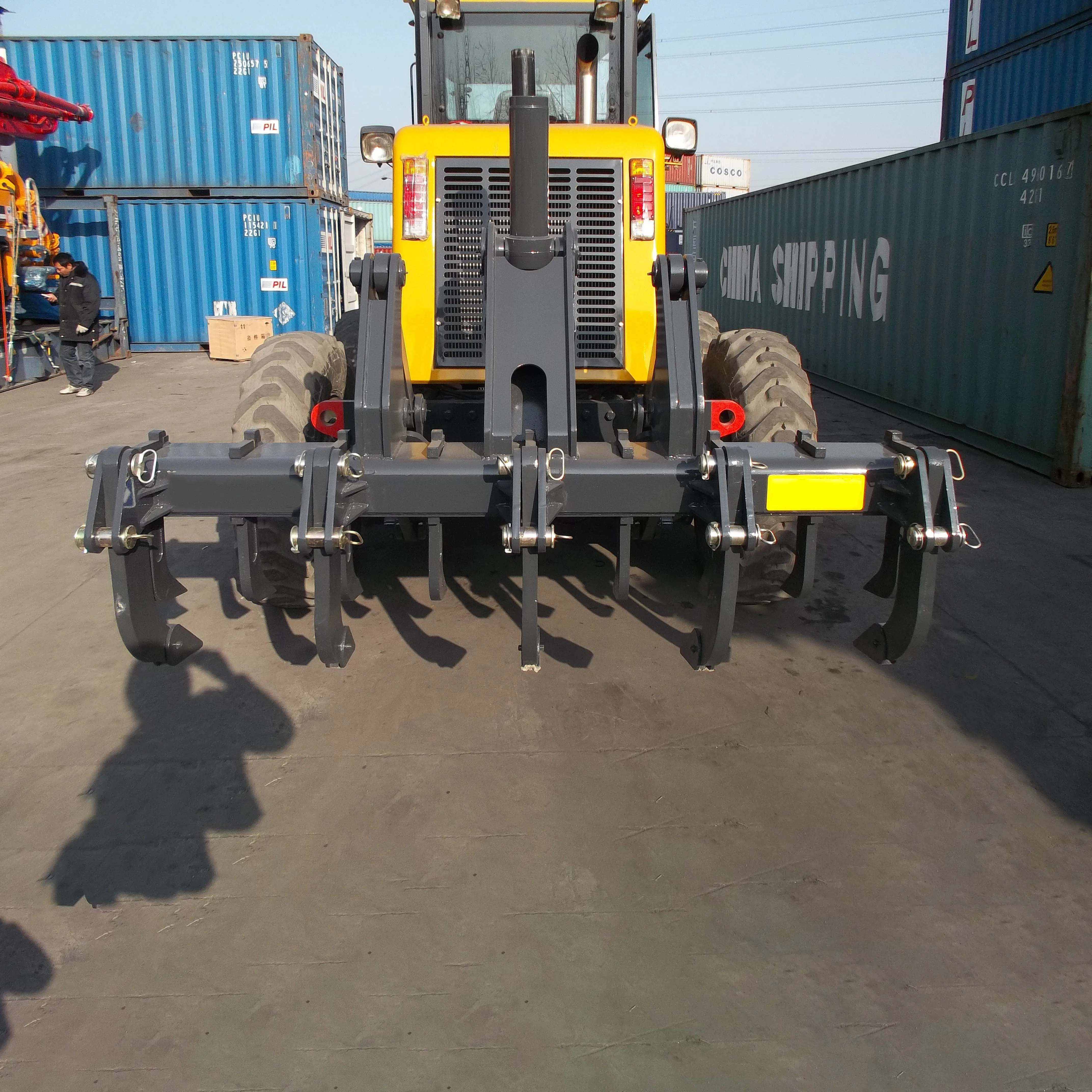 China New Motor Grader 135hp GR135 for Ground Leveling & Water Conservancy Construction