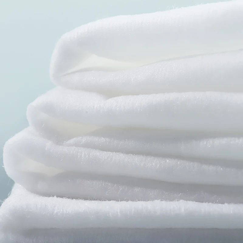 Qinmimi 40pcs biodegradable flushable toilet factory wholesale private cleaning household essential portable wet toilet paper