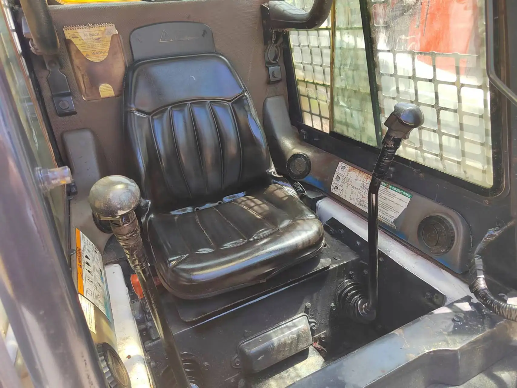 Экскаватор-погрузчик Bobcat S160 оригинальная покраска Строительная техника подержанный колесный погрузчик продажа