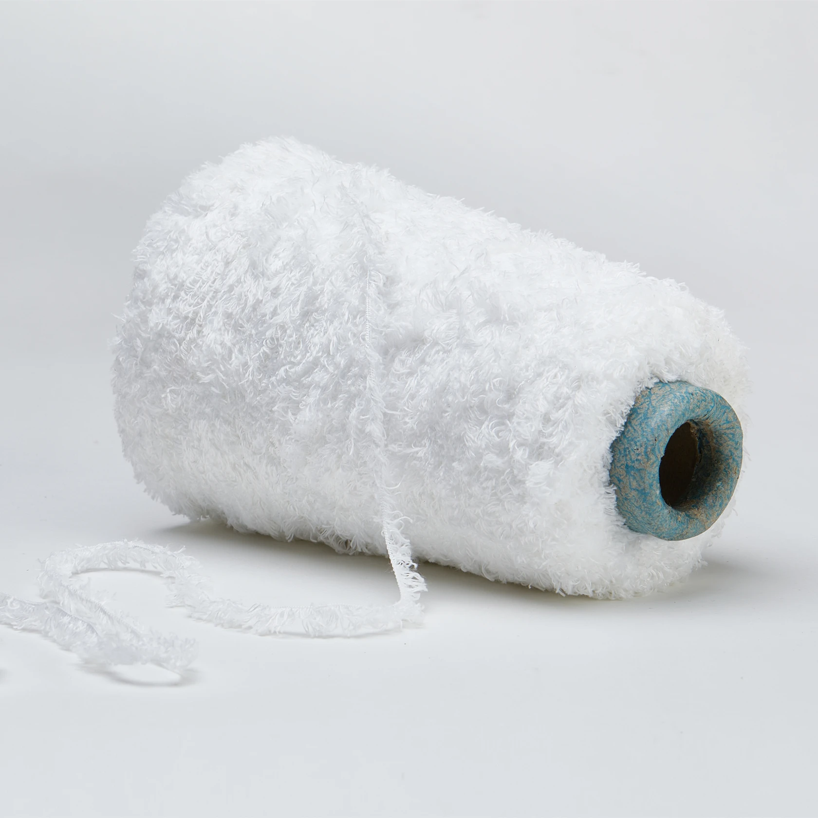 Polyester/Nylon Fiber Yarn Two side Fiber Fancy Yarn Chenille Yarn Customized Color Feather Yarn