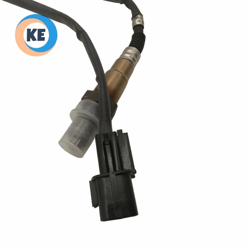 The new original oxygen sensor is suitable for Kia Sportage Korea Hyundai Tucson 39210-23710 39210-23750 39210-23800 39210-25110