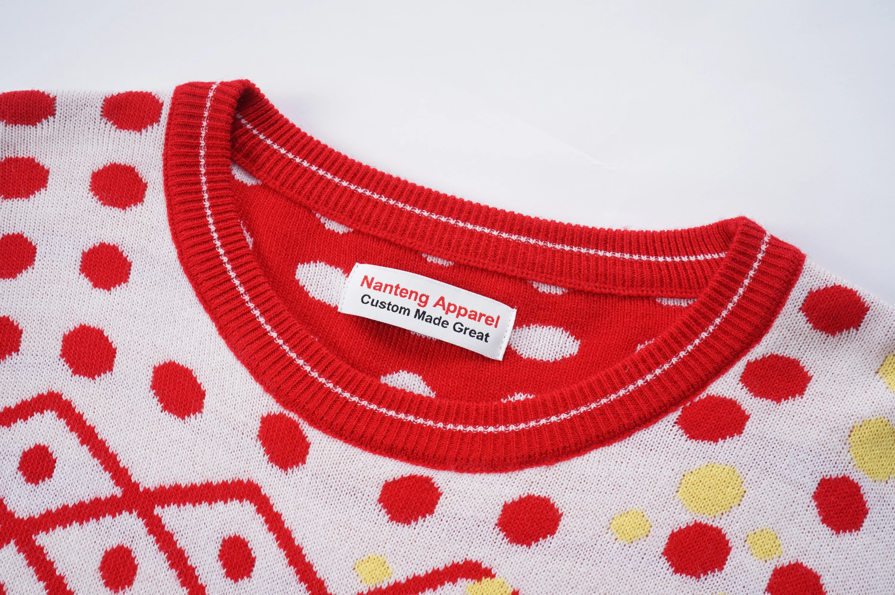 Nanteng Custom Ribbed Knit Crew Neck Pullover Santa Embroidery Applique Patch Cotton OEM Manufacturers Men Christmas Sweater