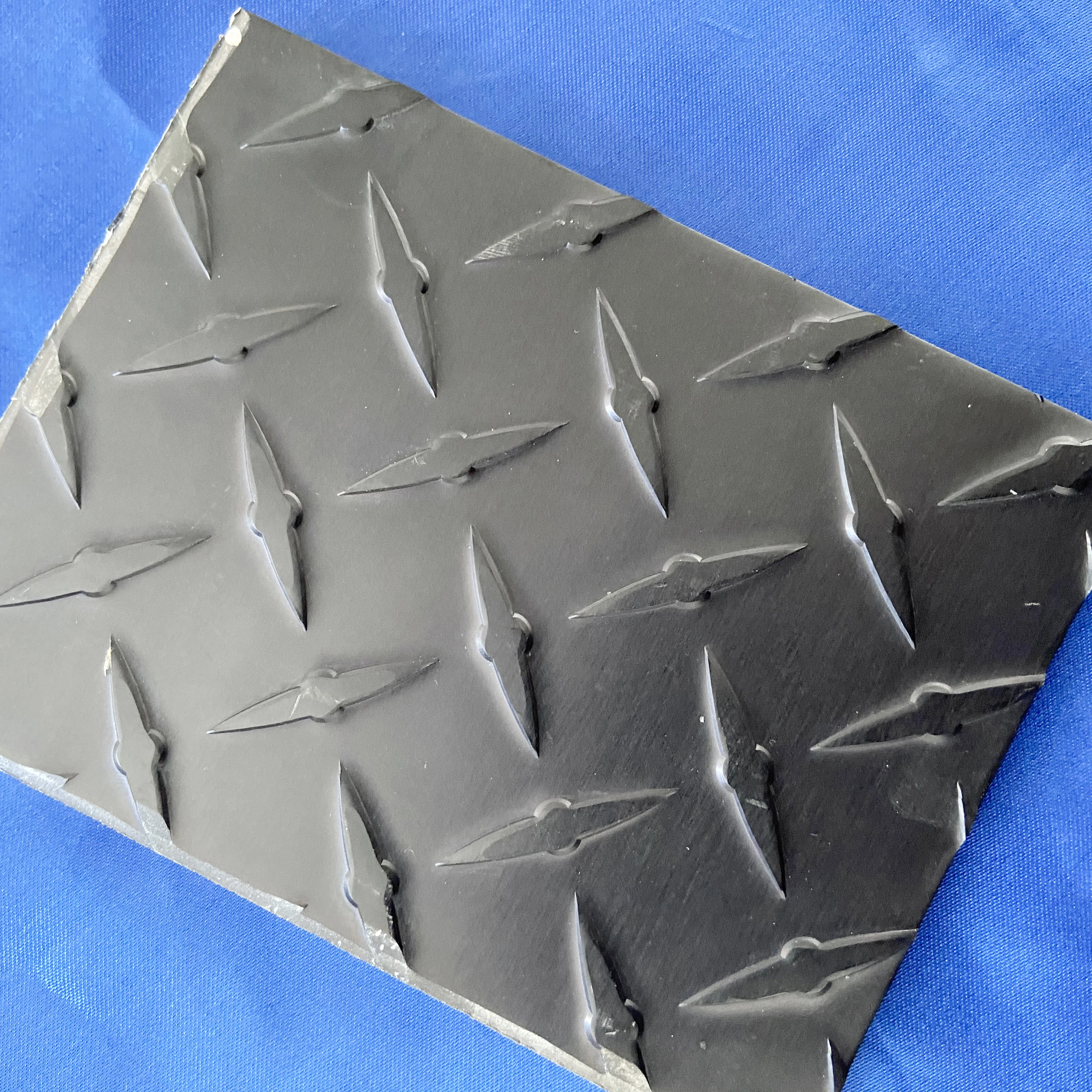 Anodizing Checkered Diamond Aluminium Patterned Aluminium Checkered Sheet Embossed Pattern Tread Aluminum Plate