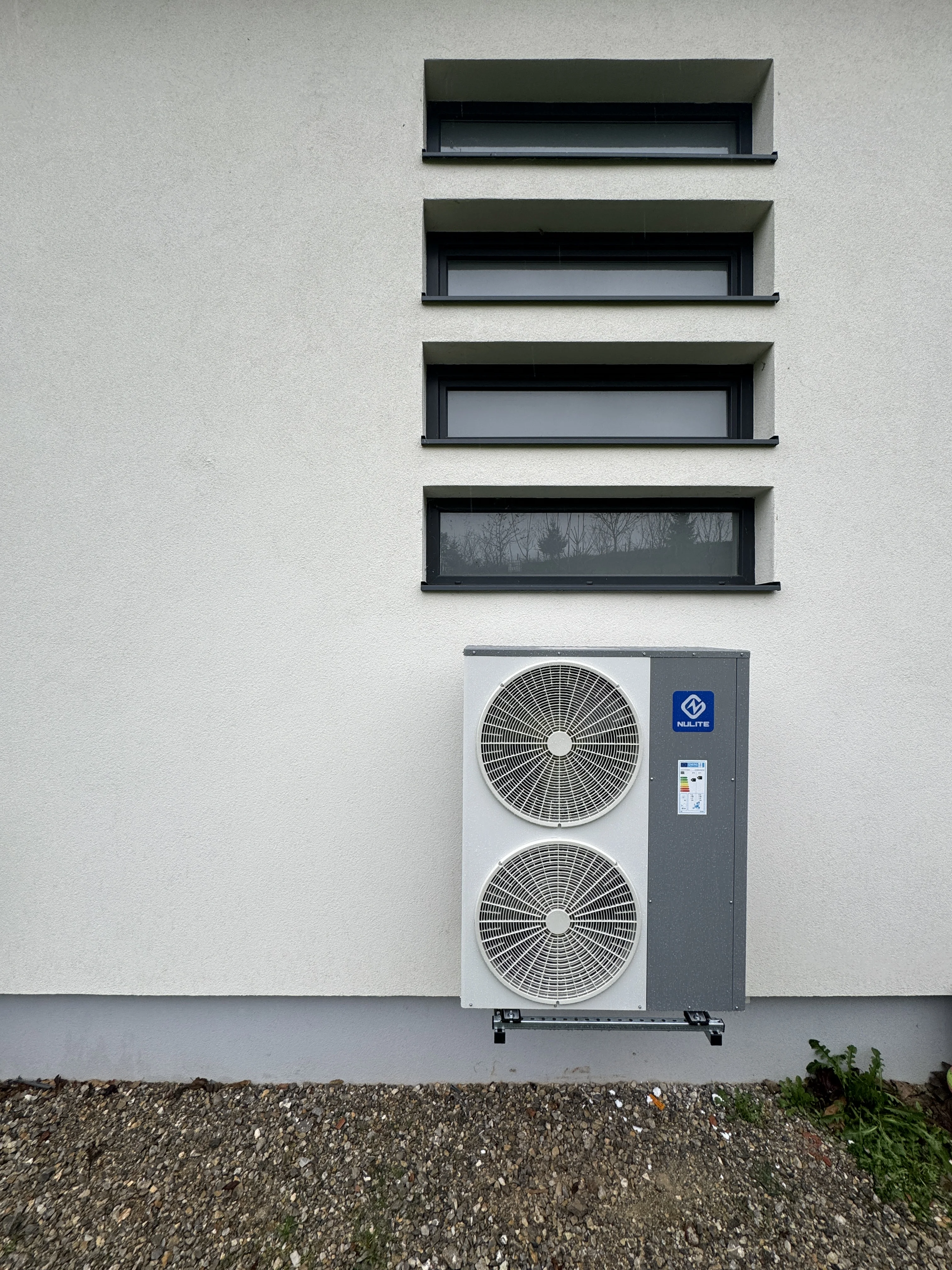 Air source heat pump high energy saving 20KW 30KW DC Inverter Heat Pump with High COP for commercial use