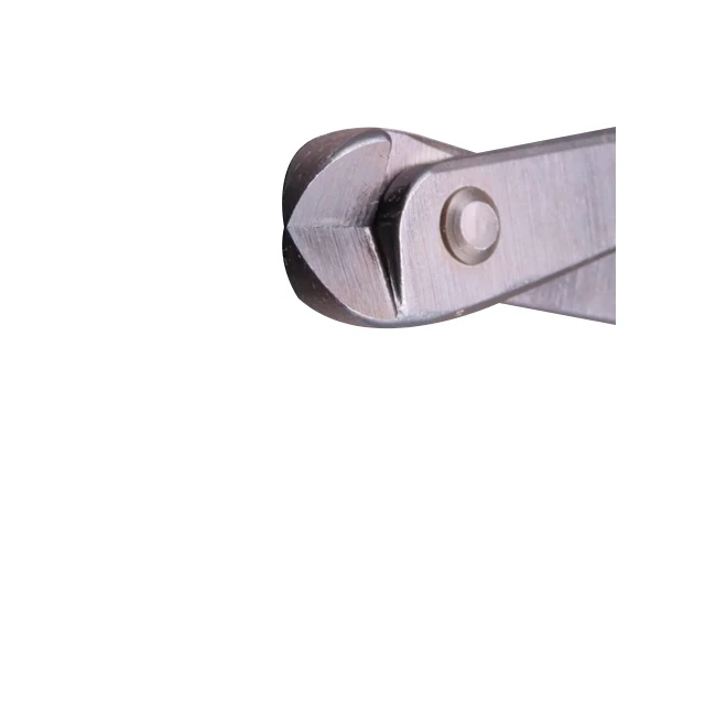 Mini wire rope cutter with compact and light weight features