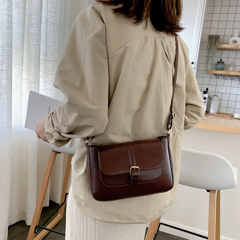 Factory cheap Ins Fashion retro new crossbody handbag bag ladies sling shoulder bags women