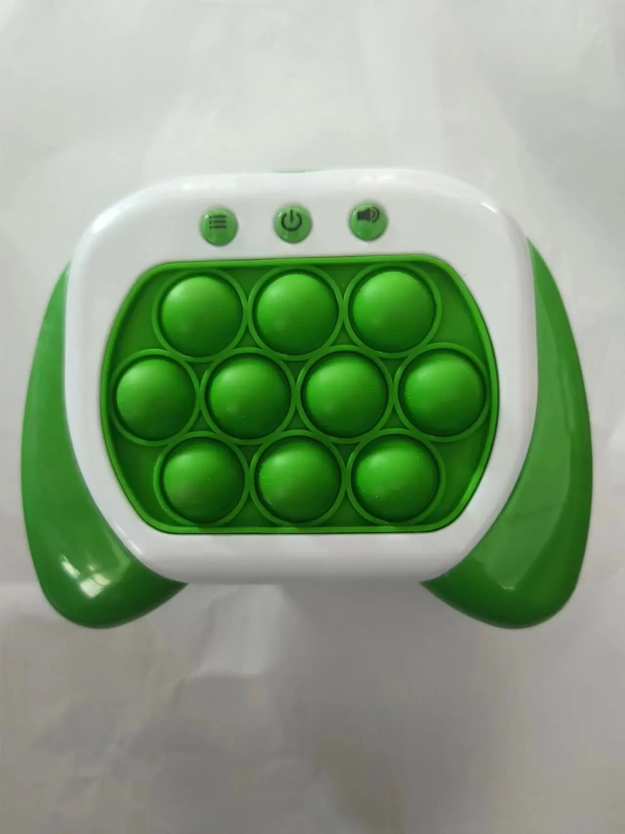 GREEN BOARD WHITE BUBBLE SQUARE  puzzle game machine