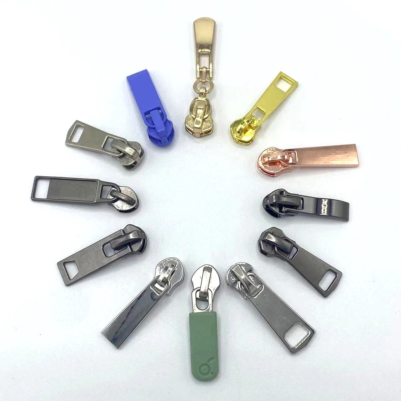 black custom size automatic lock zipper reversible zipper slider