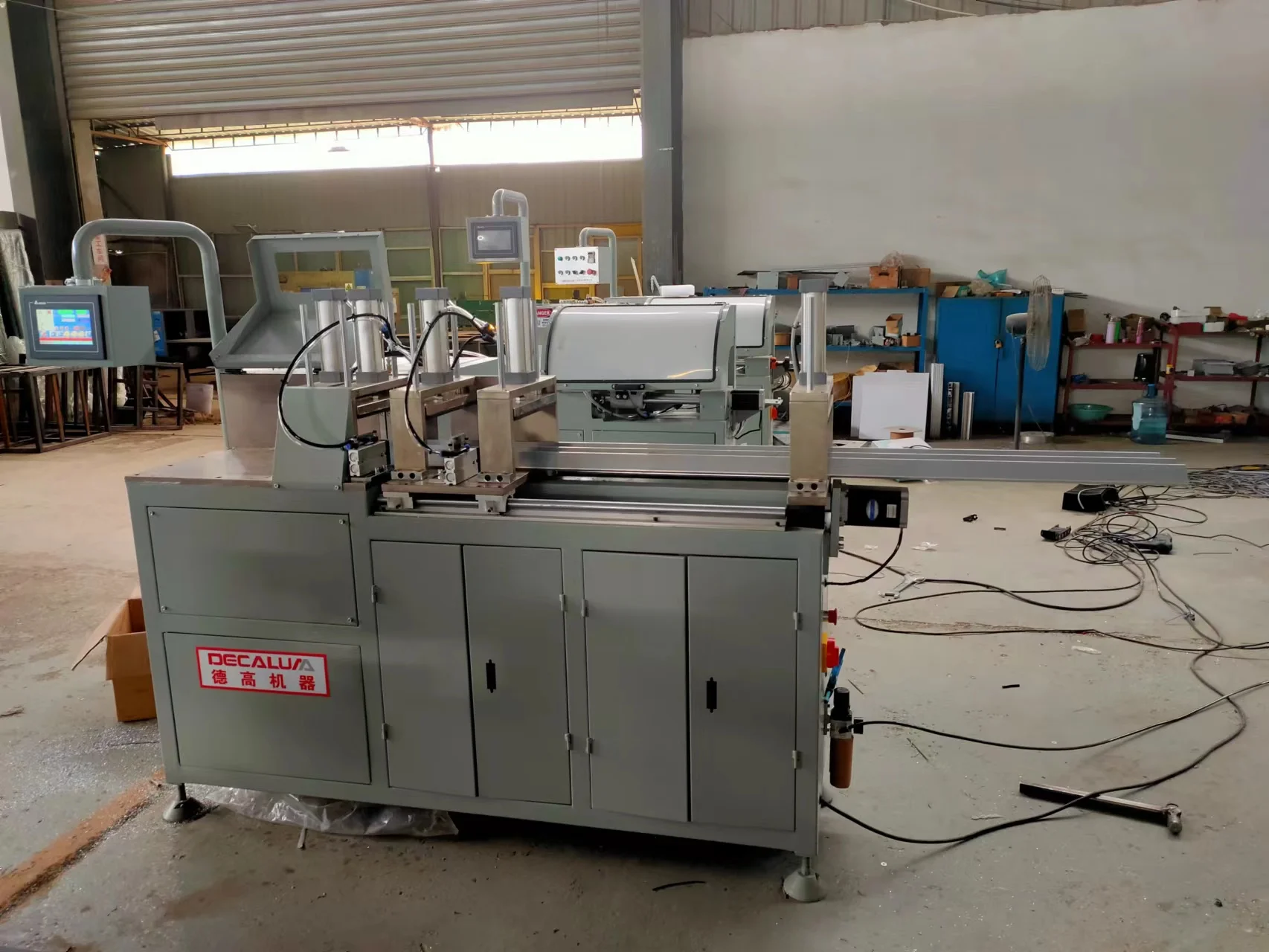 CNC Corner Connector Cutting Saw Machine