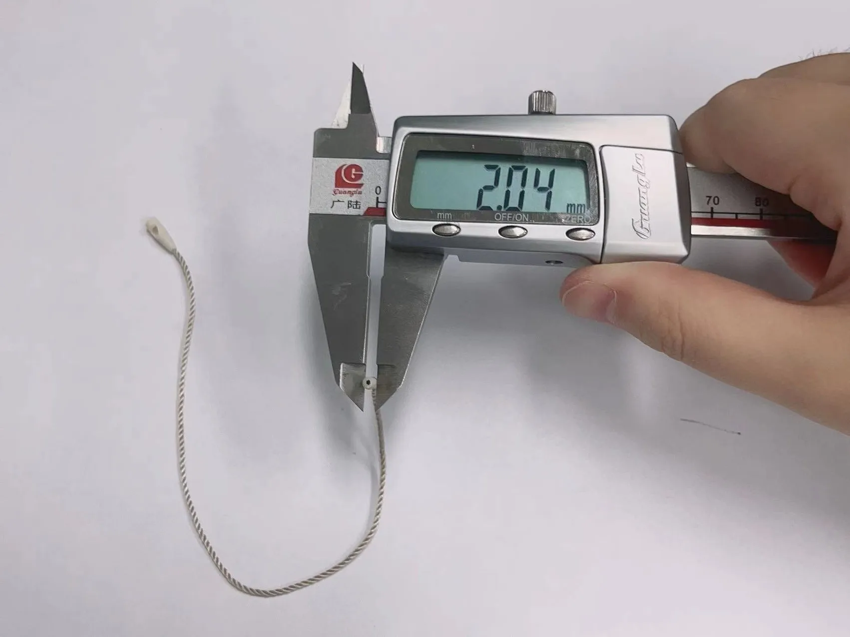 Hot Sale Light Brown Plastic Hang Tag String Lock String Stopper for Clothing