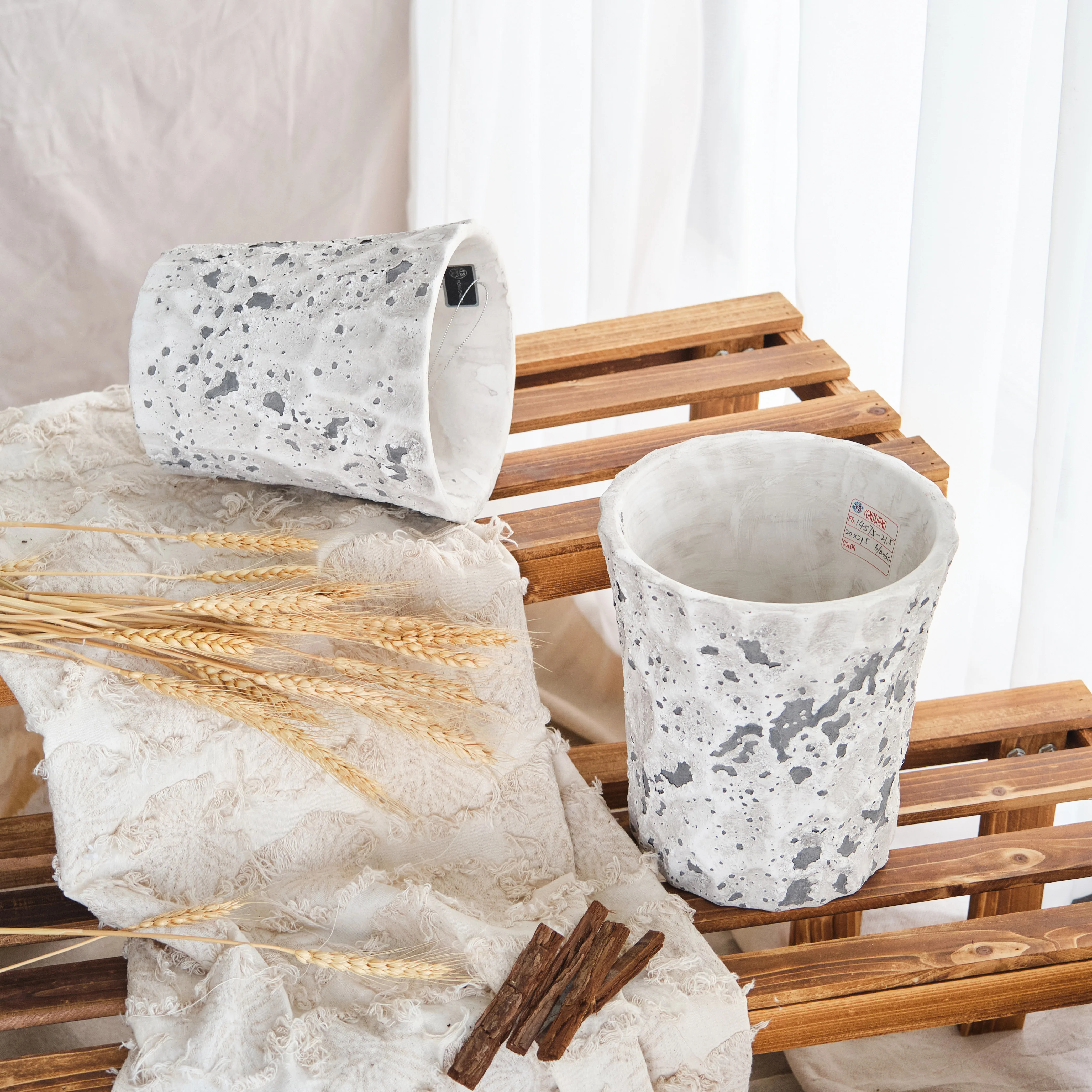 New arrival Customization clay jar Antique ceramic flower pots Modern style ceramic plant pot