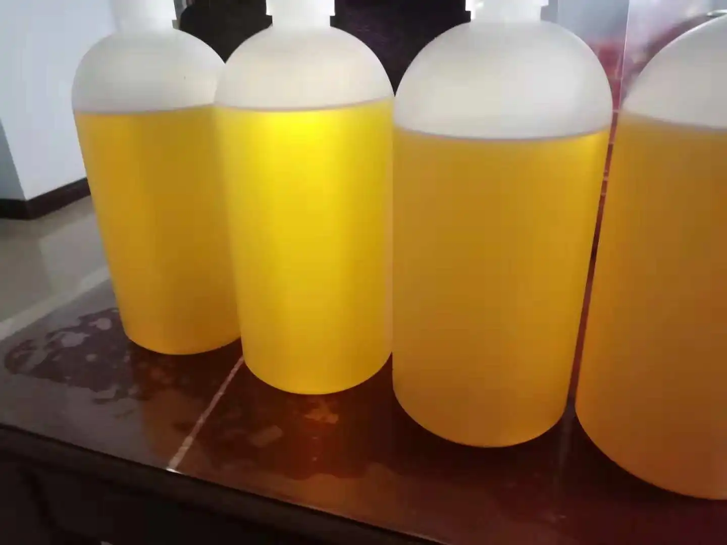 high quality N,N-BIS-(2-HYDROXYETHYL)-PARA-TOLUIDINE CAS No 3077-12-1  with high purity 98% liquid