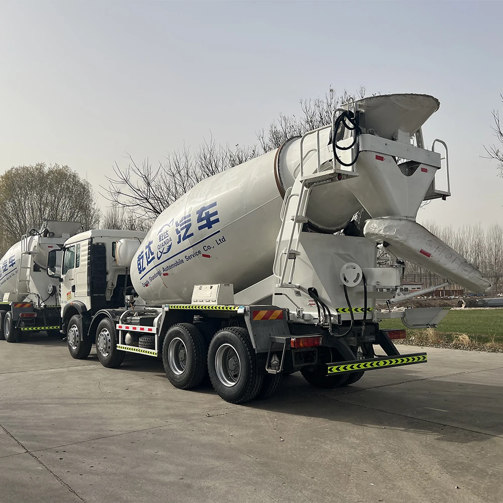 Used high quality concrete mixing tank Howo TX 8*4 8m3 10m3 dump type