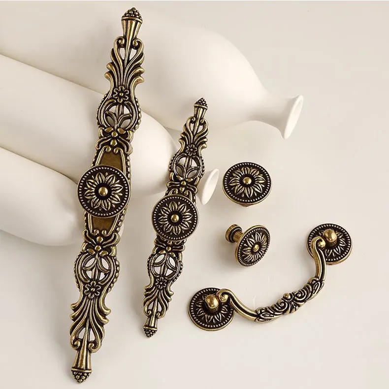 European Antique Drawer Wardrobe Cabinet Ring Pull Knobs Gold Bronze Zinc Alloy Round Shape Furniture Handle Knob