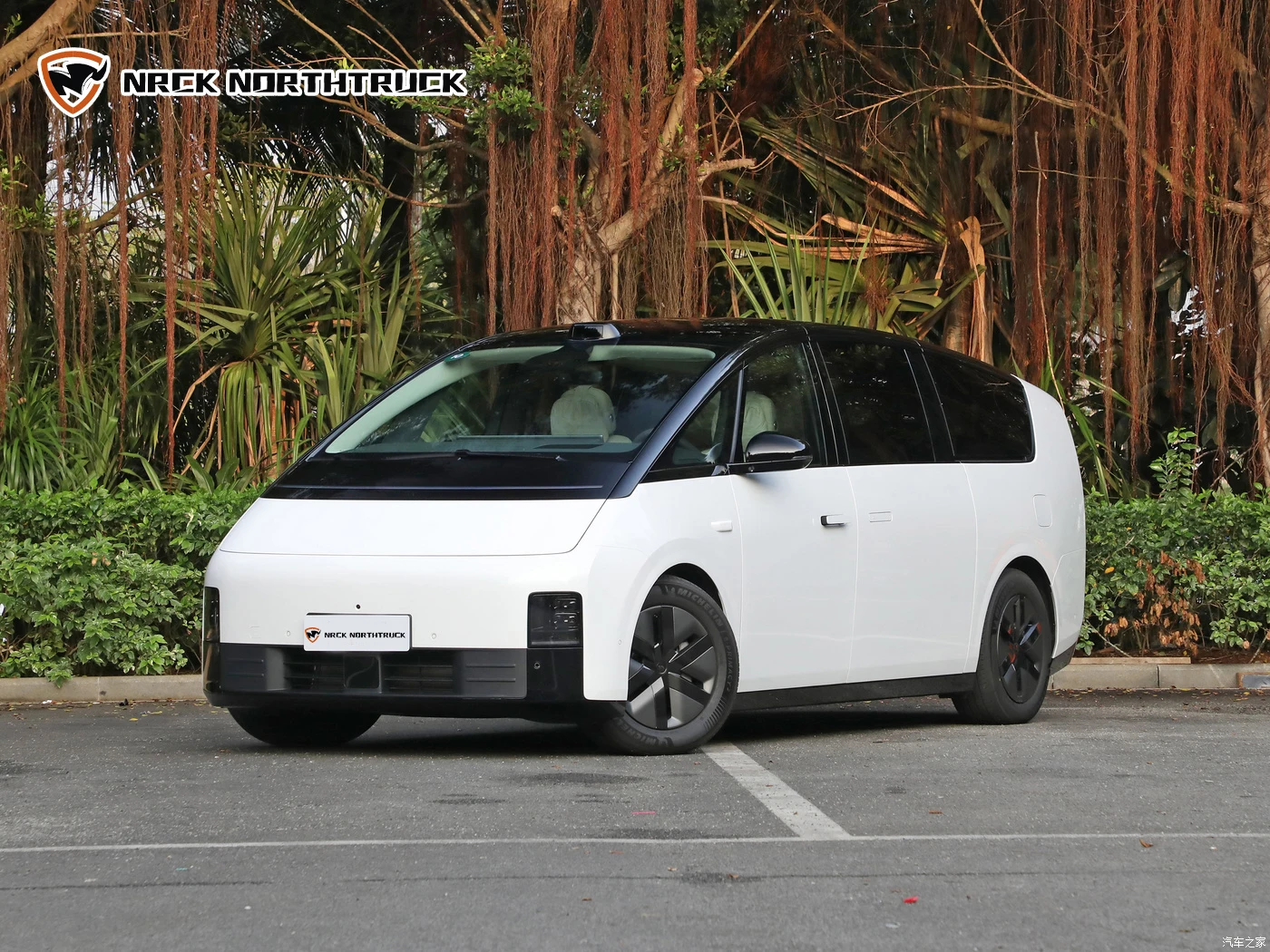 Good Price Leading Ideal New Listing New Energy Vehicles Large-Capacity MPV