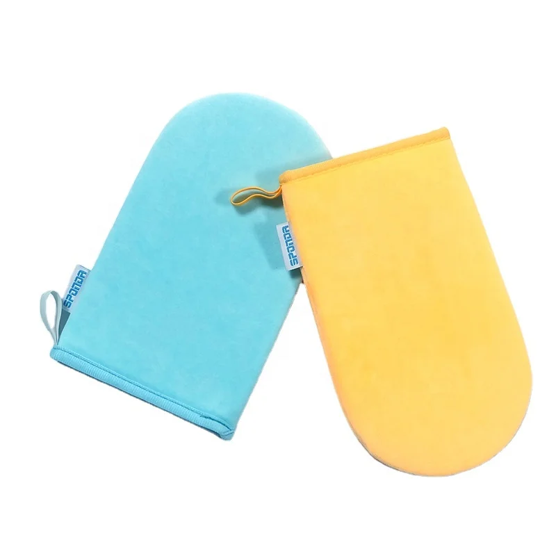 Instant Lotion Self Tanning Streak Free Applicator glove at Home