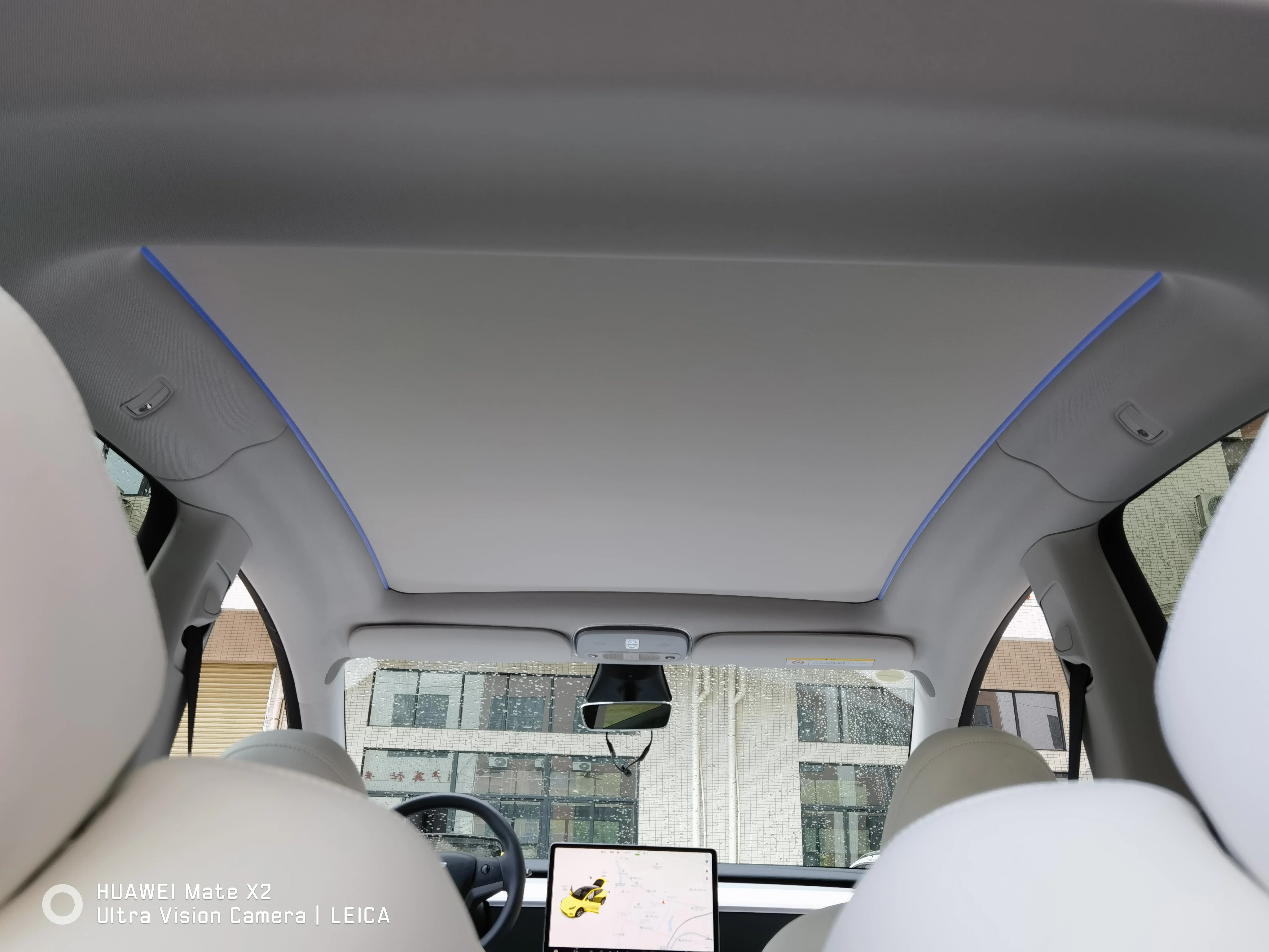 Original Car Color Tesla Model Y Electric Folding Telescopic Car Sunroof Sunshade