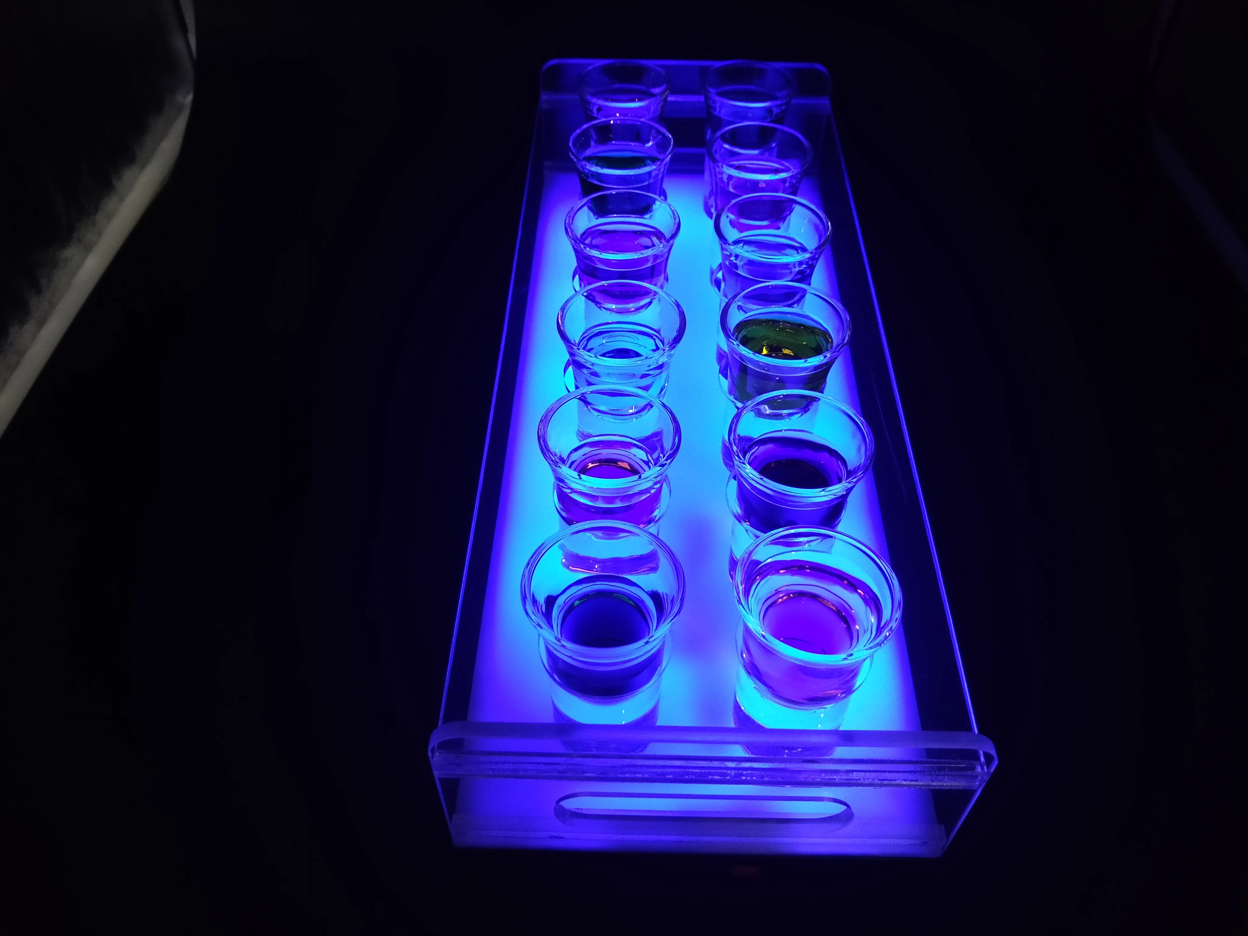 Rectangular Colorful Bottle Holder Decoration Clear Acrylic Cup Tray With LED Lighting