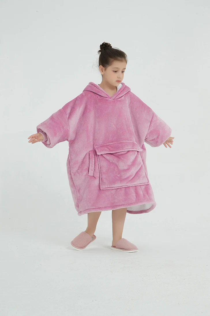 Sample Available Wearable Blanket Hooded Sweatshirt Blanket Children Wearable Fleece Sherpa Oversized Hoodie Blanket For Kids