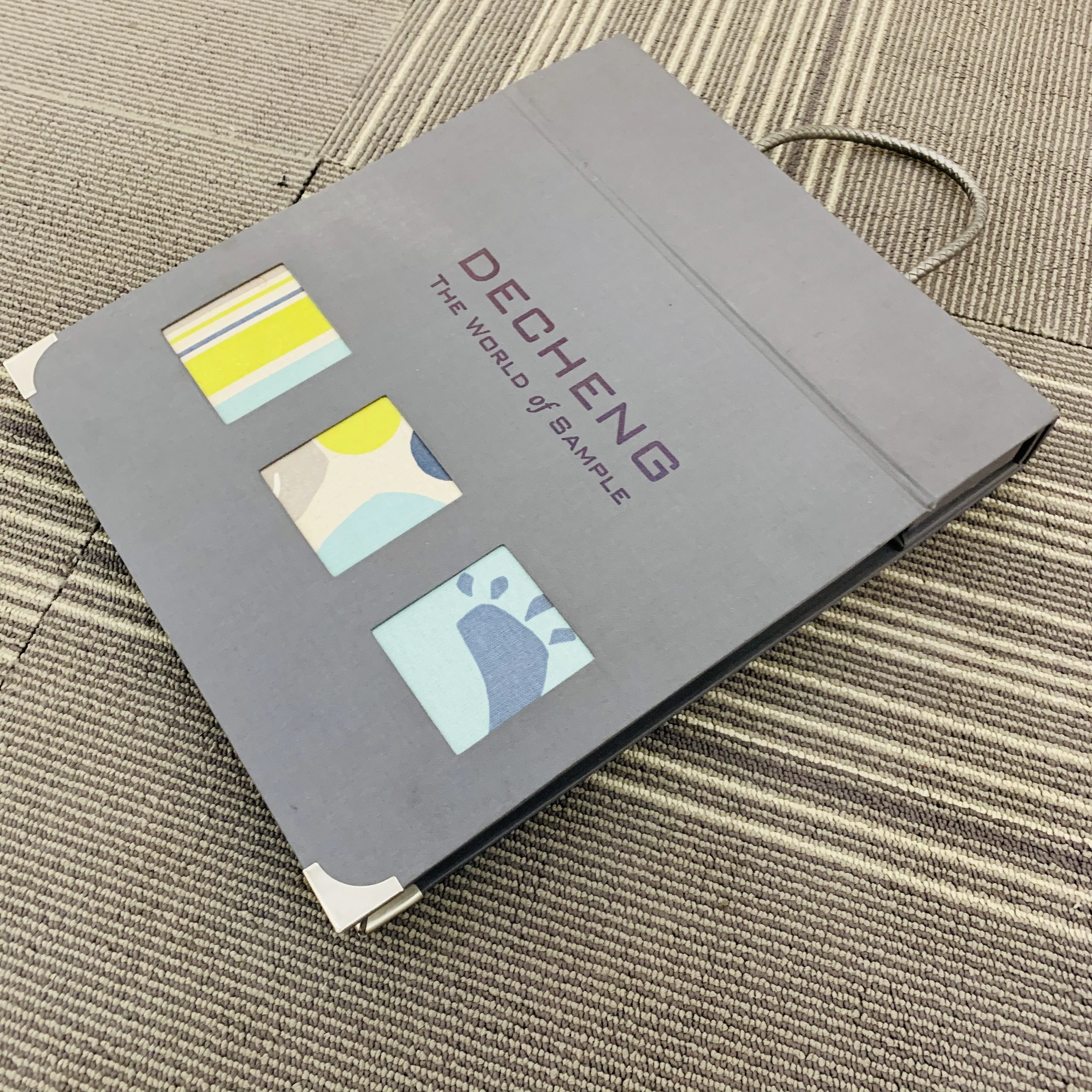 Пробные текстильные книжные изделия