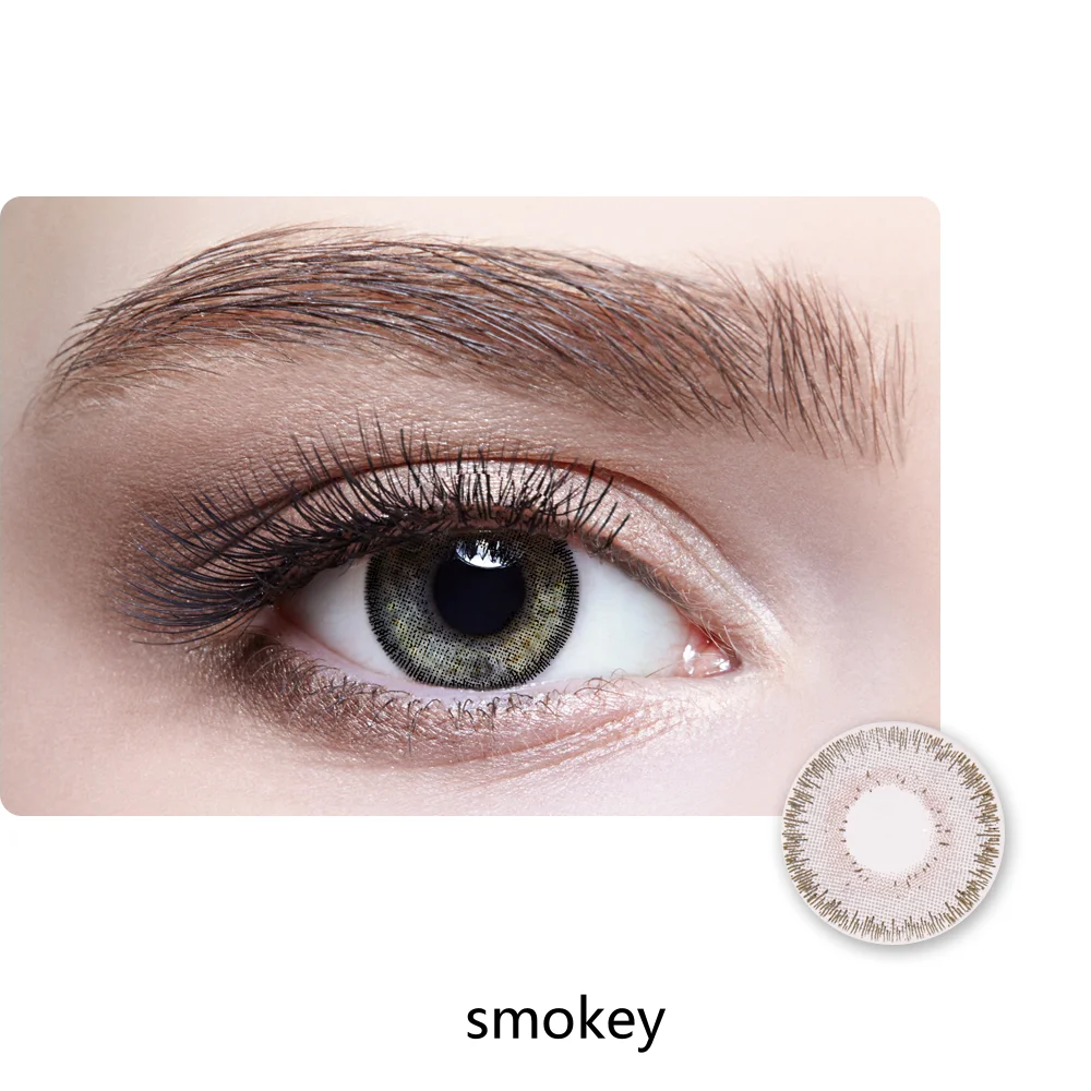 Young and delicate girls use the best-selling Korean color fresh contact lenses